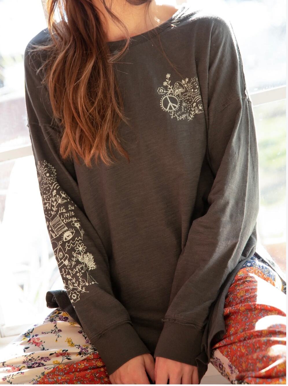 Natural Life Oversized Cotton Doodle Tee – Washed Charcoal (Size XL)